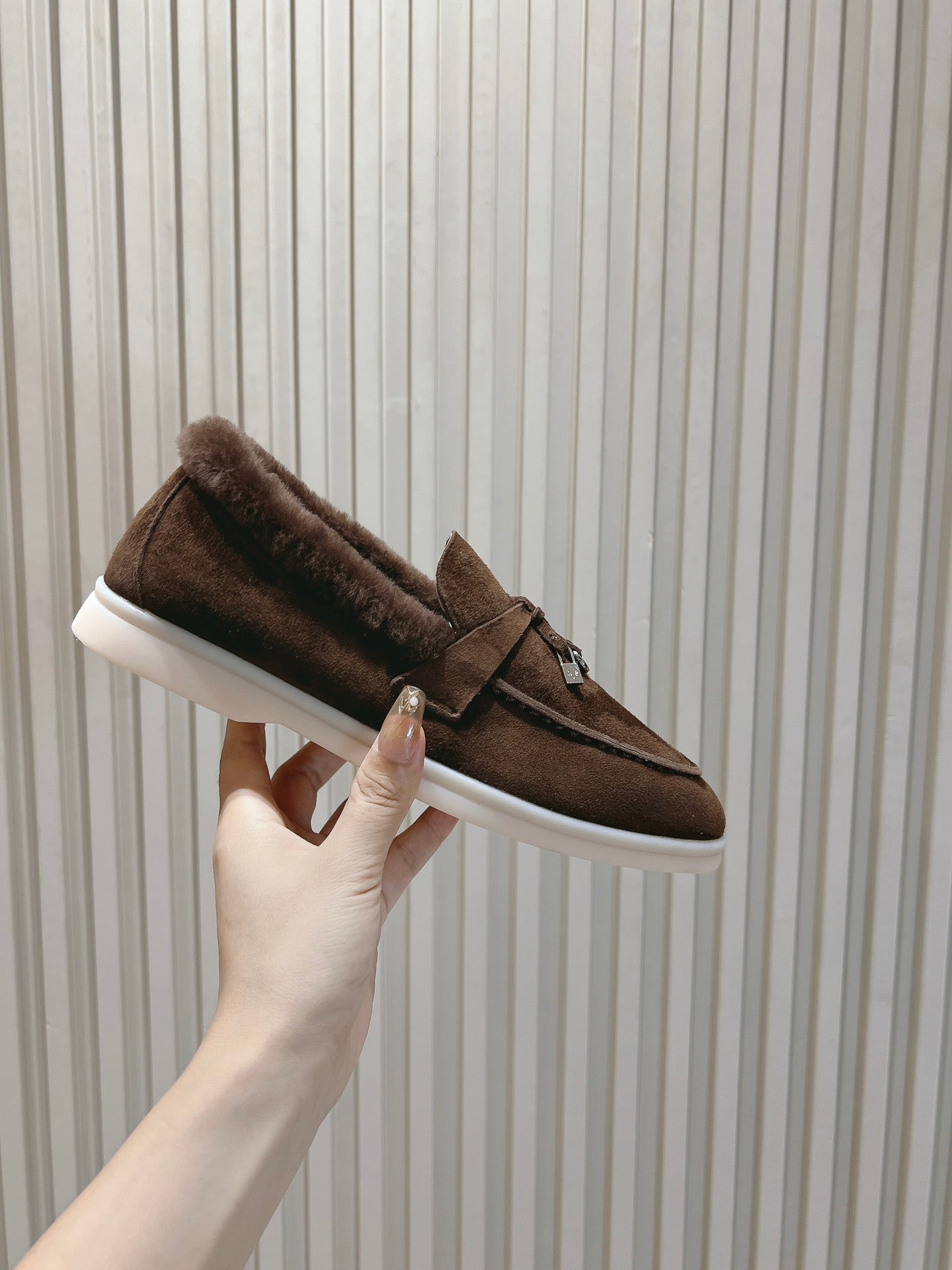 L-Piana-2024 毛毛鞋 深咖啡色