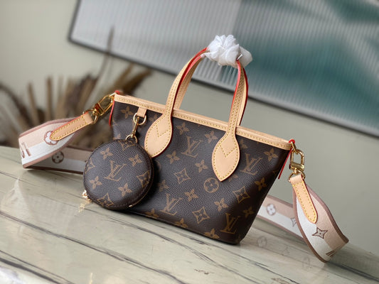 M46705 路L家-Neverfull BB手袋