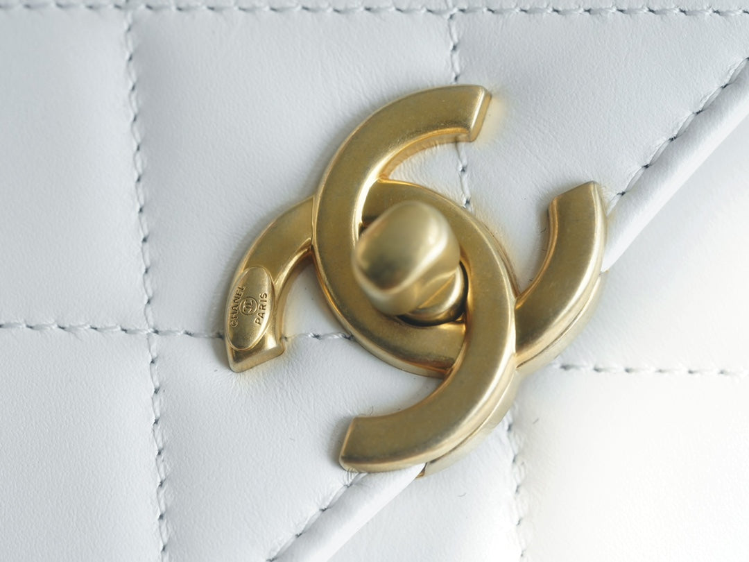 小香家-Chanel 22號手袋 橫版 白金色