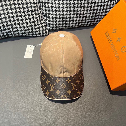 路L家-新款 老花拼皮鴨舌帽 卡其色
