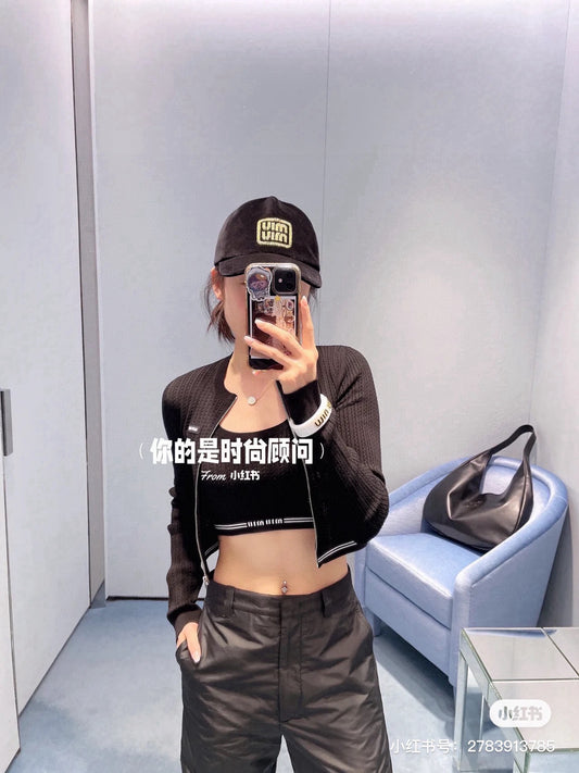 穆M家-刺繡字母百搭棒球帽 男女同款 黑色