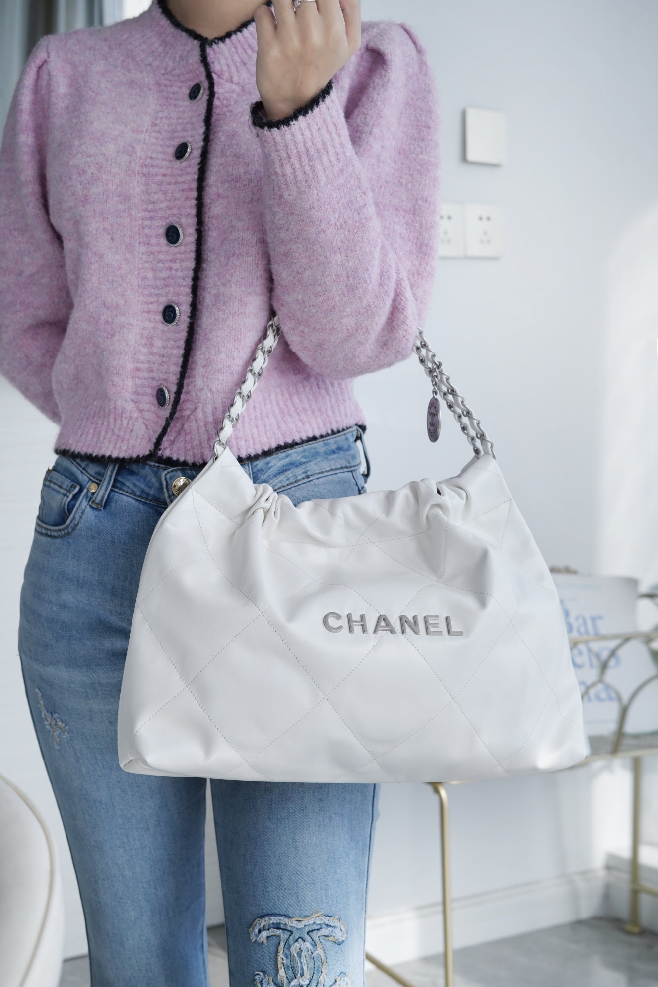 小香家-Chanel 22號手袋 橫版 白銀色