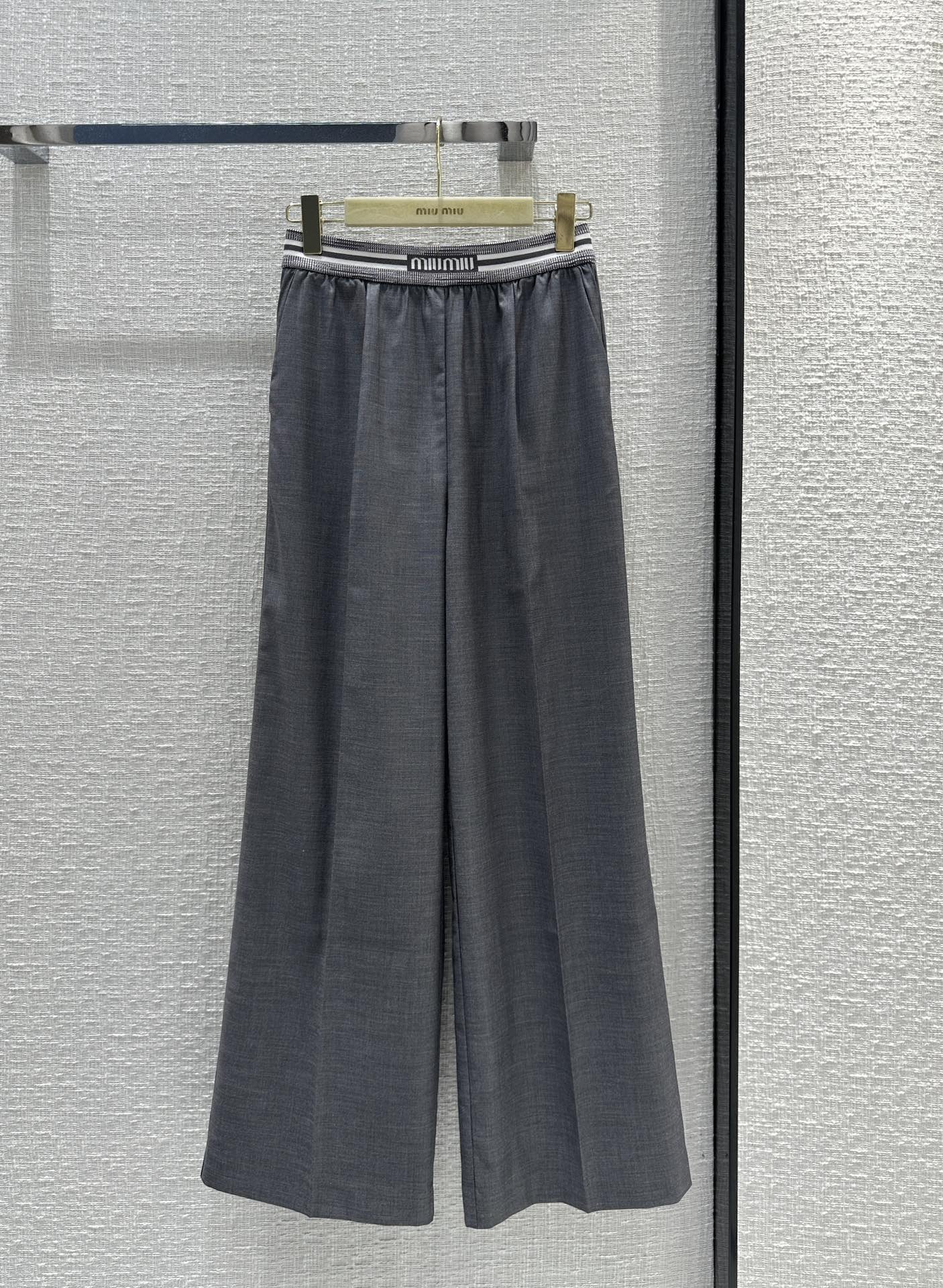 穆M家-2404 24早春新品！格雷系灰色寬腿直筒褲