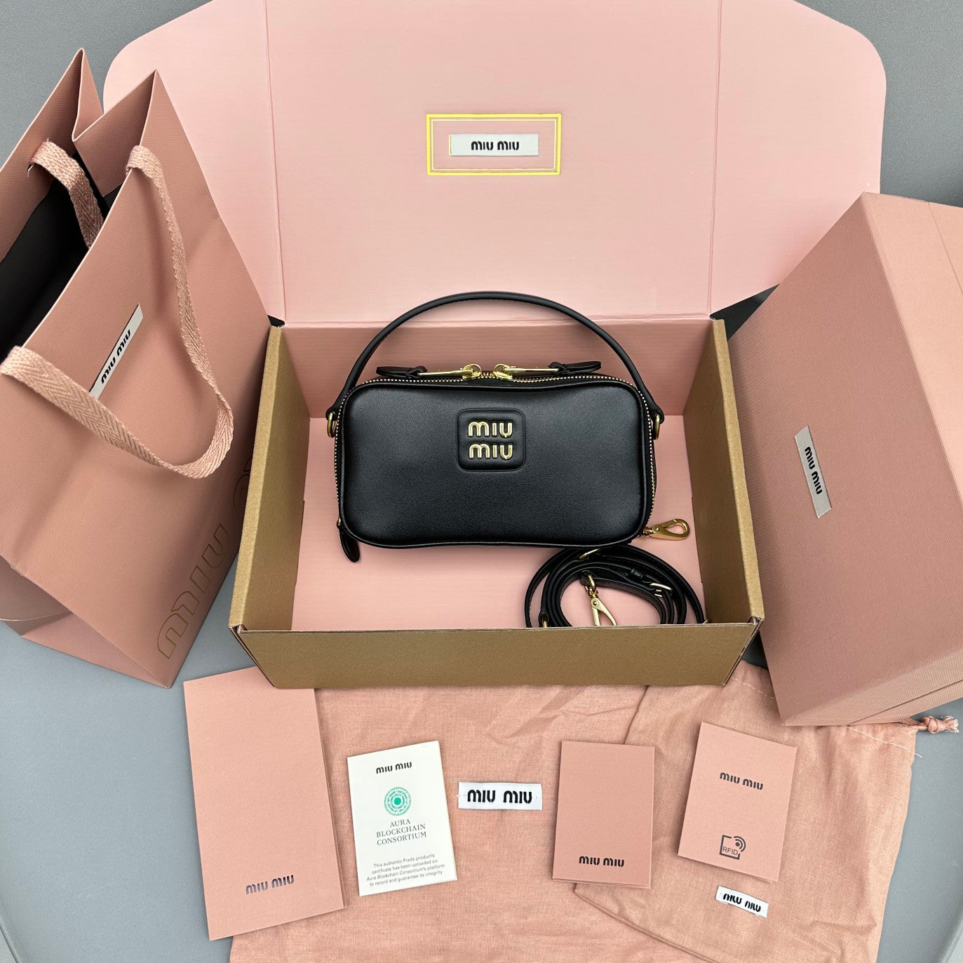 穆M家-秋冬手提斜背相機包-全皮黑