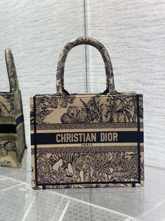 迪D家-Book Tote 2023春夏系列 老虎刺繡 杏色 小號