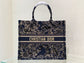 迪D家 Book Tote 刺繡天鵝絨和金屬光澤線 大號41.5cm