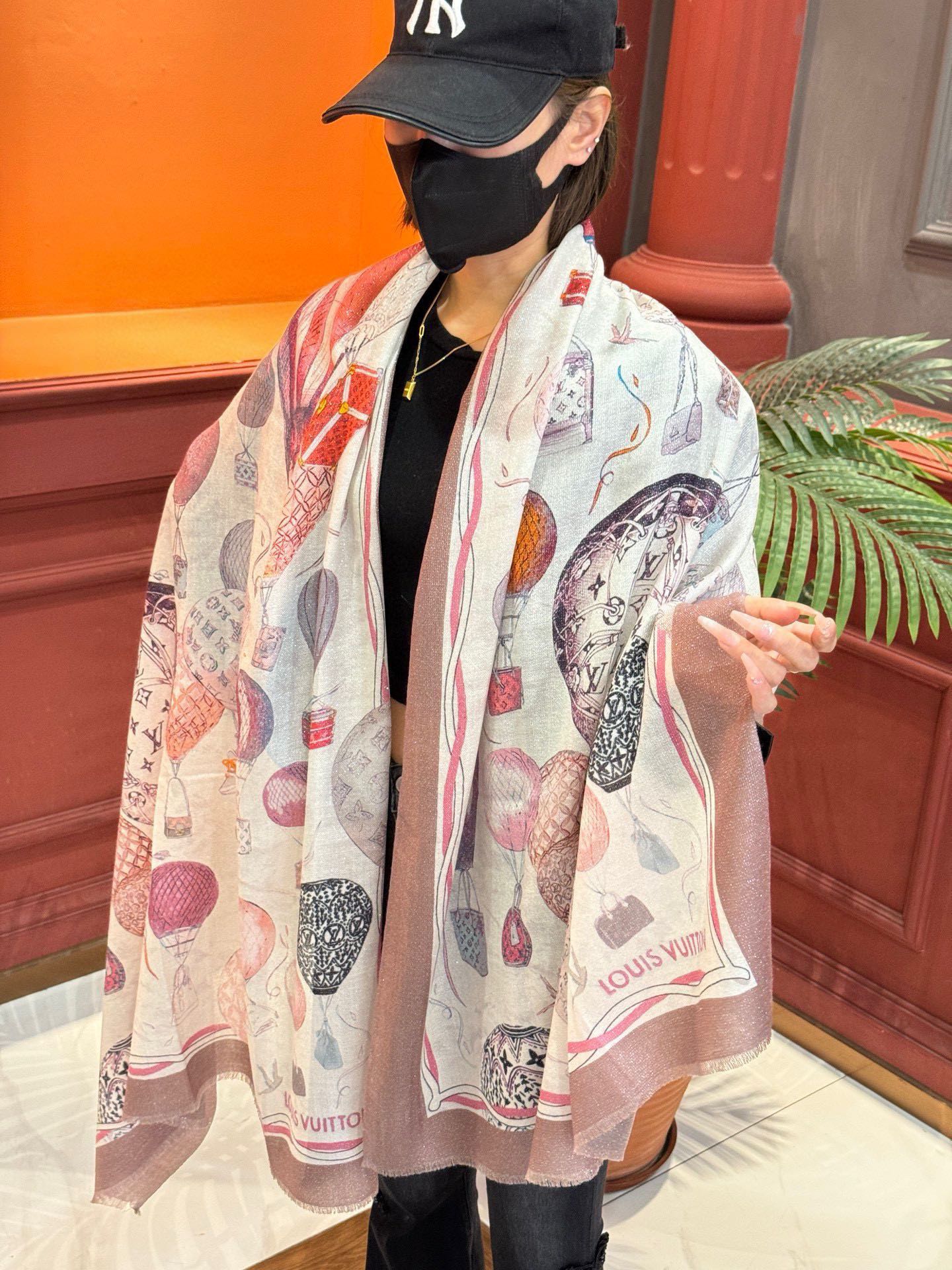 路L家-2024 熱氣球長絲巾 100*200 棕