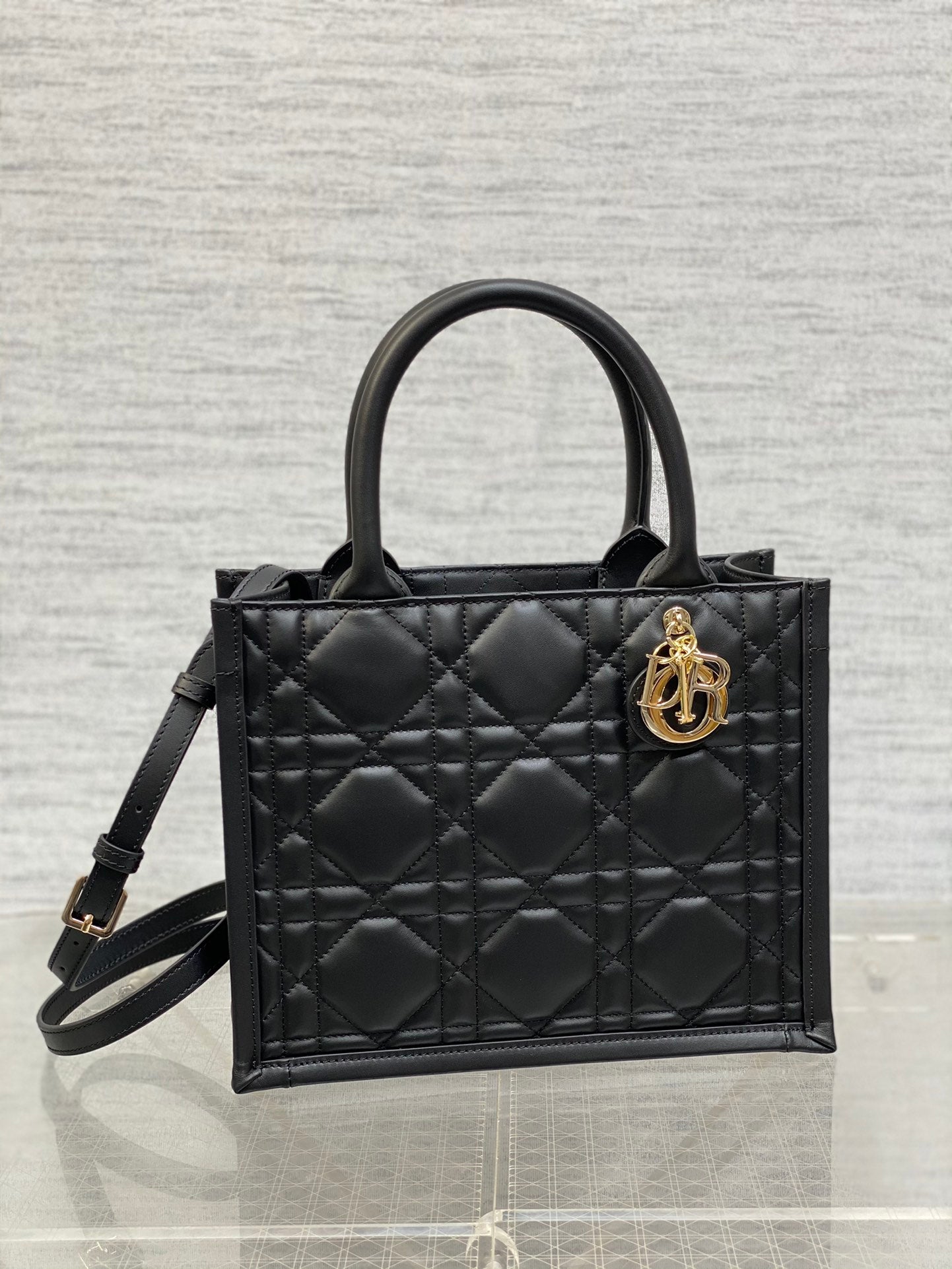 迪D家-秋冬新款 Tote 籐格紋圖騰皮革 中號