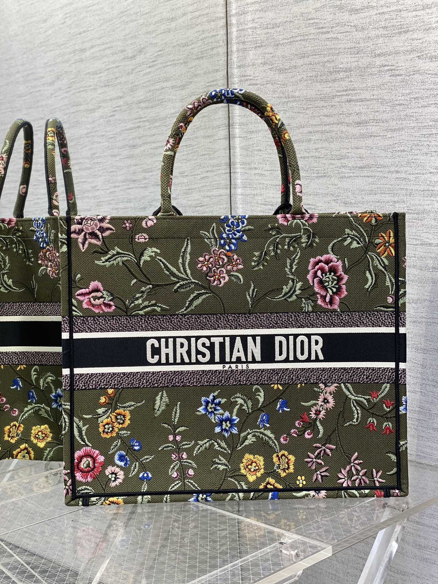 迪D家 Book Tote 刺繡字母軍綠花 大號41.5cm