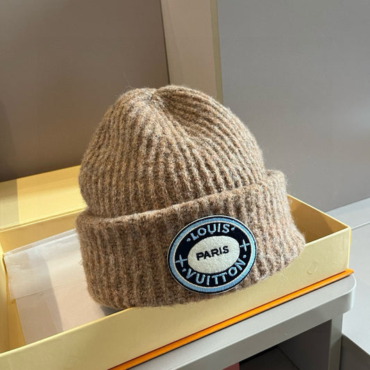 路L家-刺繡標籤針織帽 棕