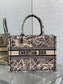 迪D家-Book Tote 2023春夏系列 巴黎地圖刺繡 米白色 中號