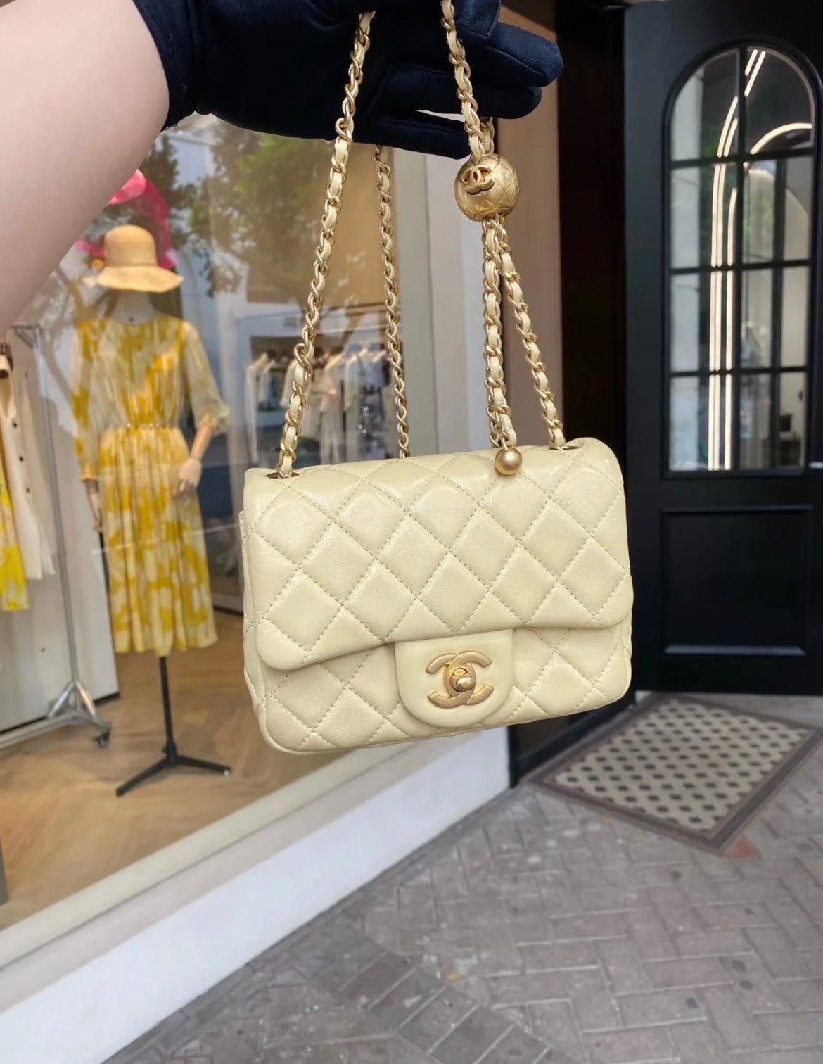 小香家-Chanel 23k 金球方胖子 鵝蛋黃色
