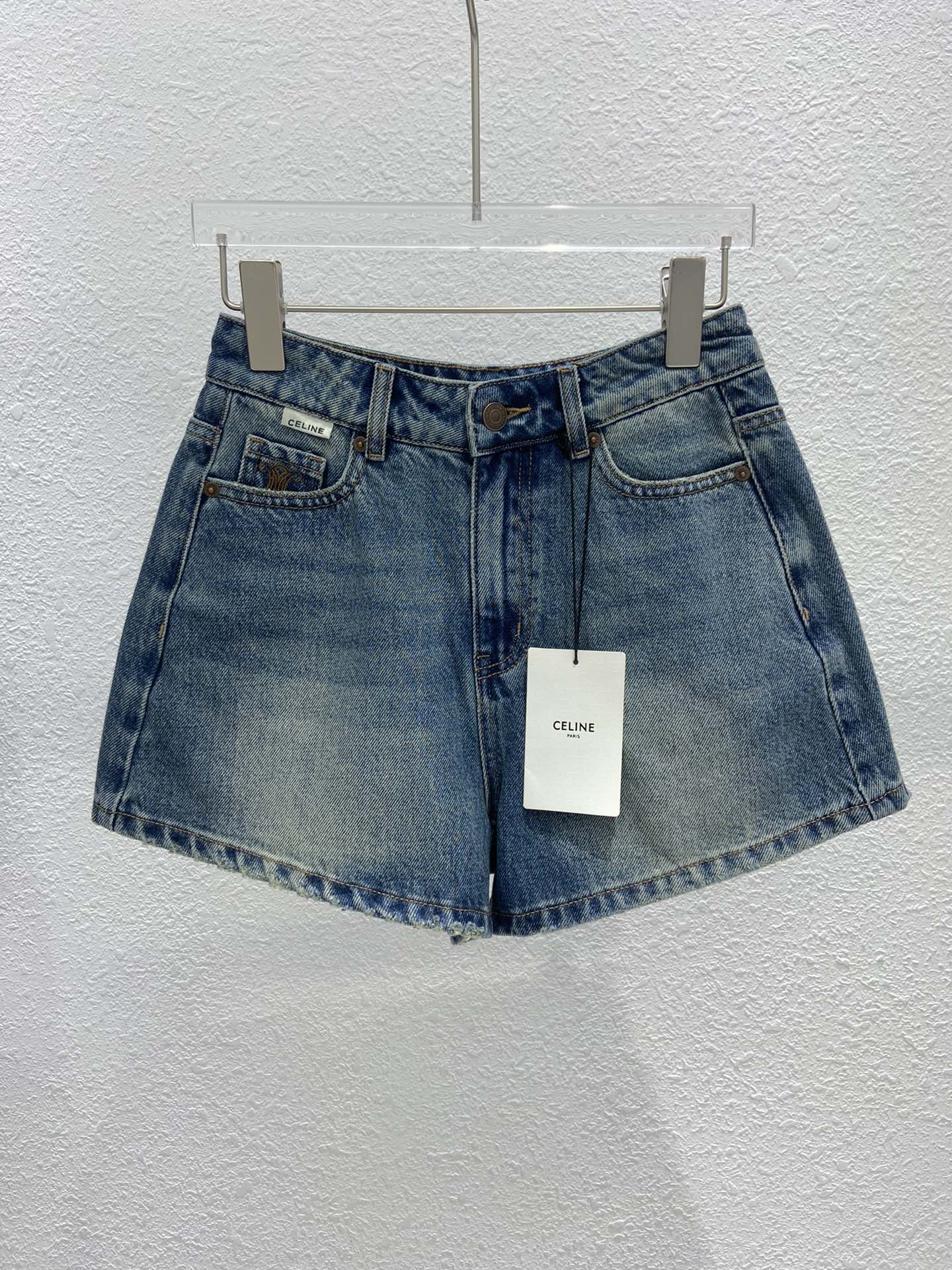 賽C家-2404 後袋刺繡牛仔短褲 藍色