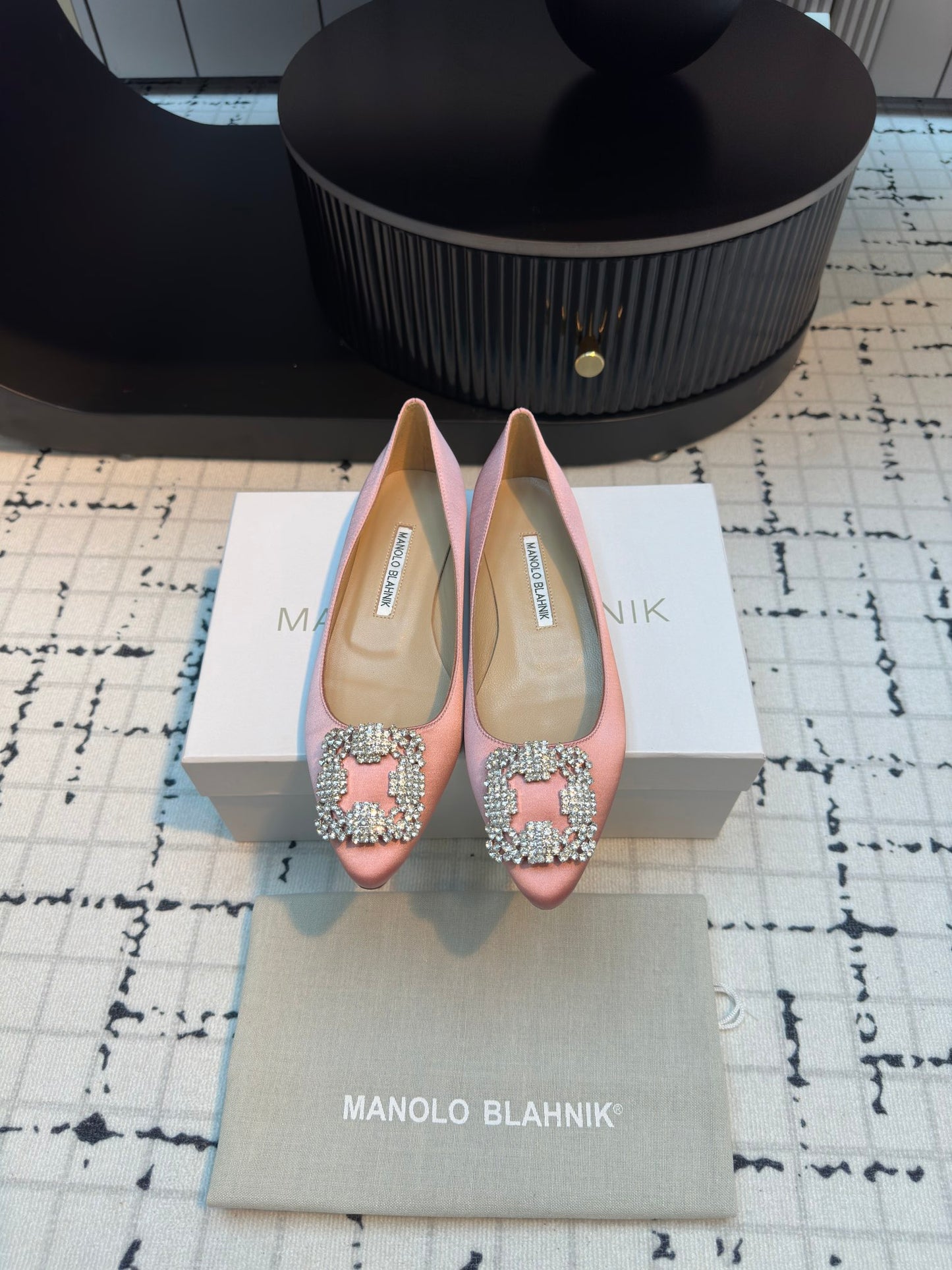 Manolo Blahnik-2024 平底鞋 粉色
