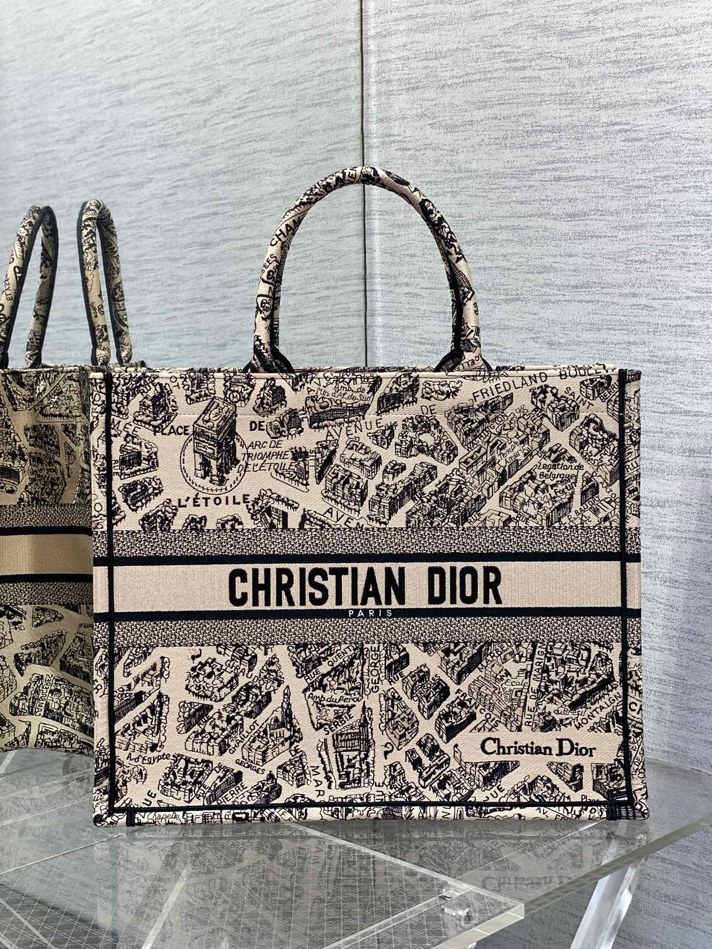 迪D家-Book Tote 2023春夏系列 巴黎地圖刺繡 米白色 大號