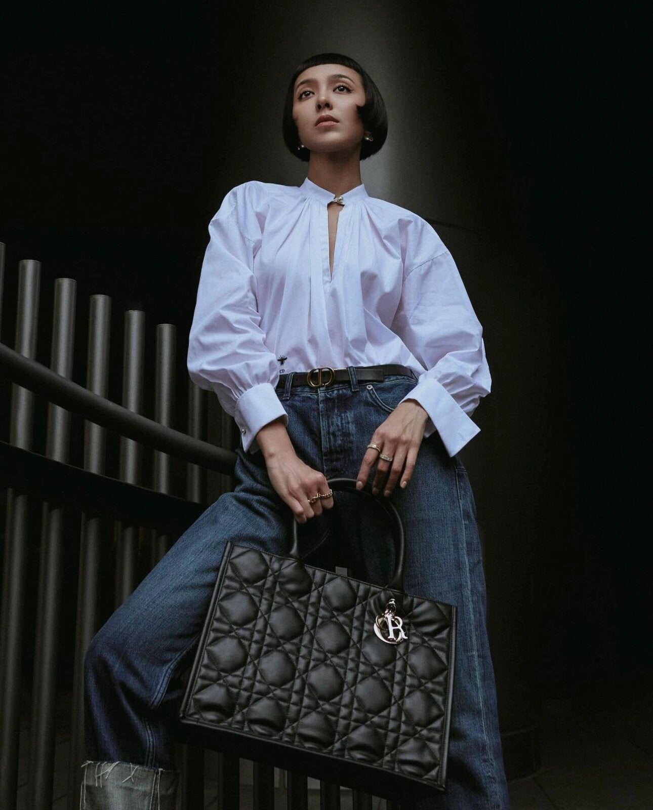 熱銷款 迪D家-2024春夏系列 Book Tote  菱格紋牛皮 黑色 中號