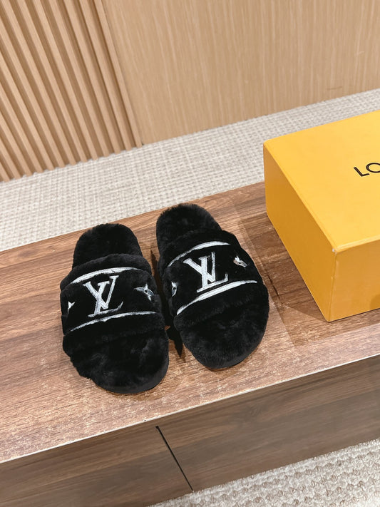 路L家-2024平底羊毛拖鞋 黑色