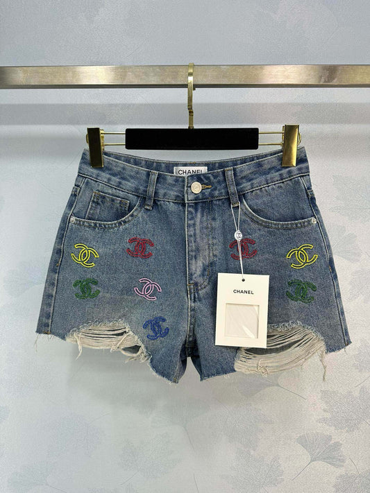 小香家-2403 夏季新款彩色刺繡牛仔磨毛短褲