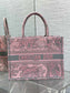 迪D家-Book Tote 2023春夏系列 動物園茹伊灰粉 中號