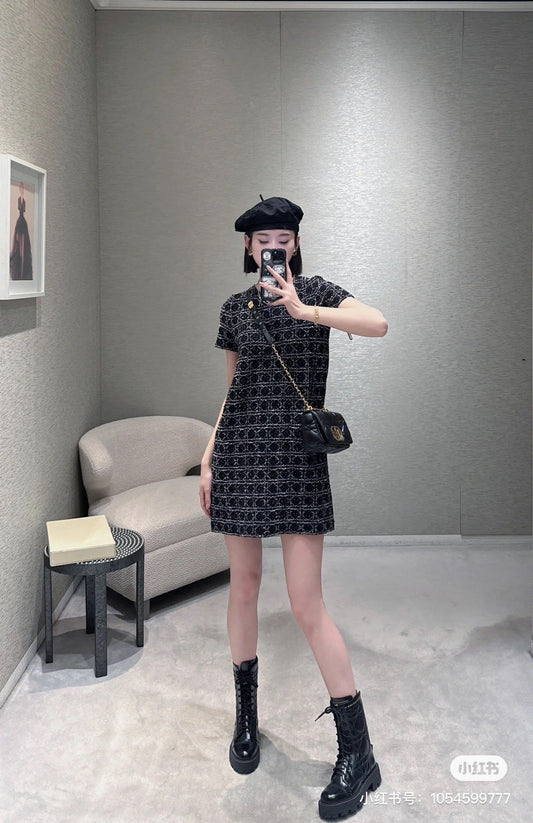 迪D家-2403 24早春最新藤格紋針織短袖洋裝