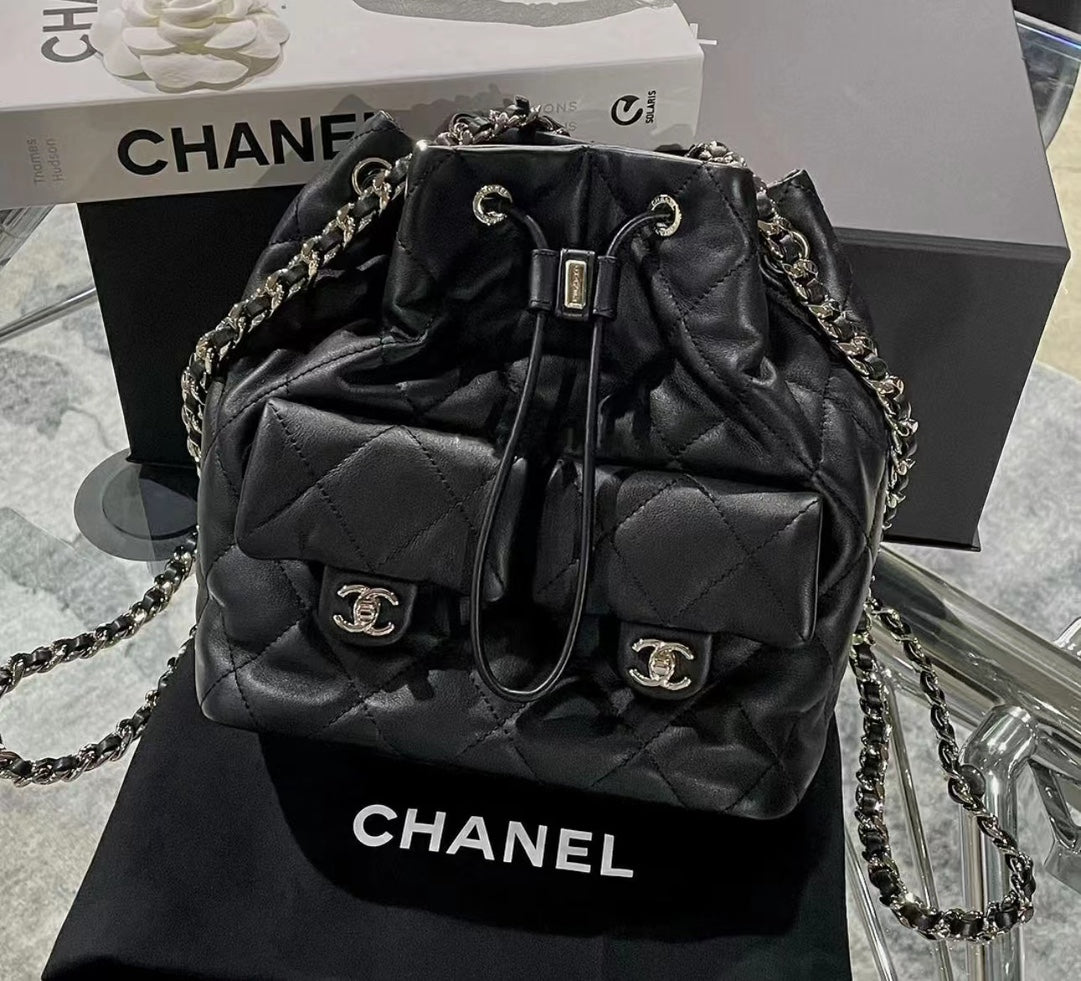 小香家-Chanel 23B 雙肩包背包 黑色