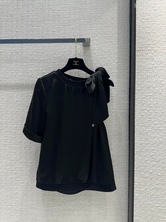 小香家-2404 24s春夏新品蝴蝶結繫帶圓領單袖小上衣 黑色