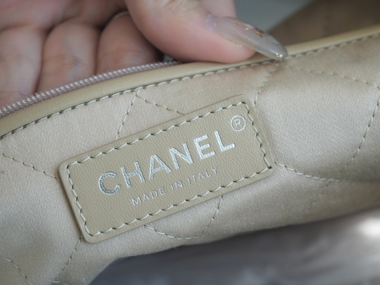小香家-Chanel 22號手袋 白銀色中號