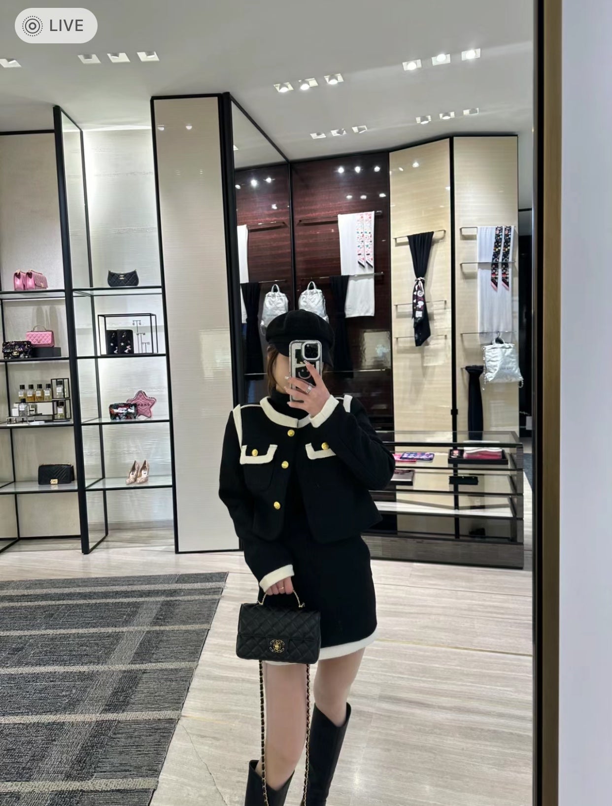 小香家-Chanel CF Mini 經典皮革穿繞雙c Logo 黑色