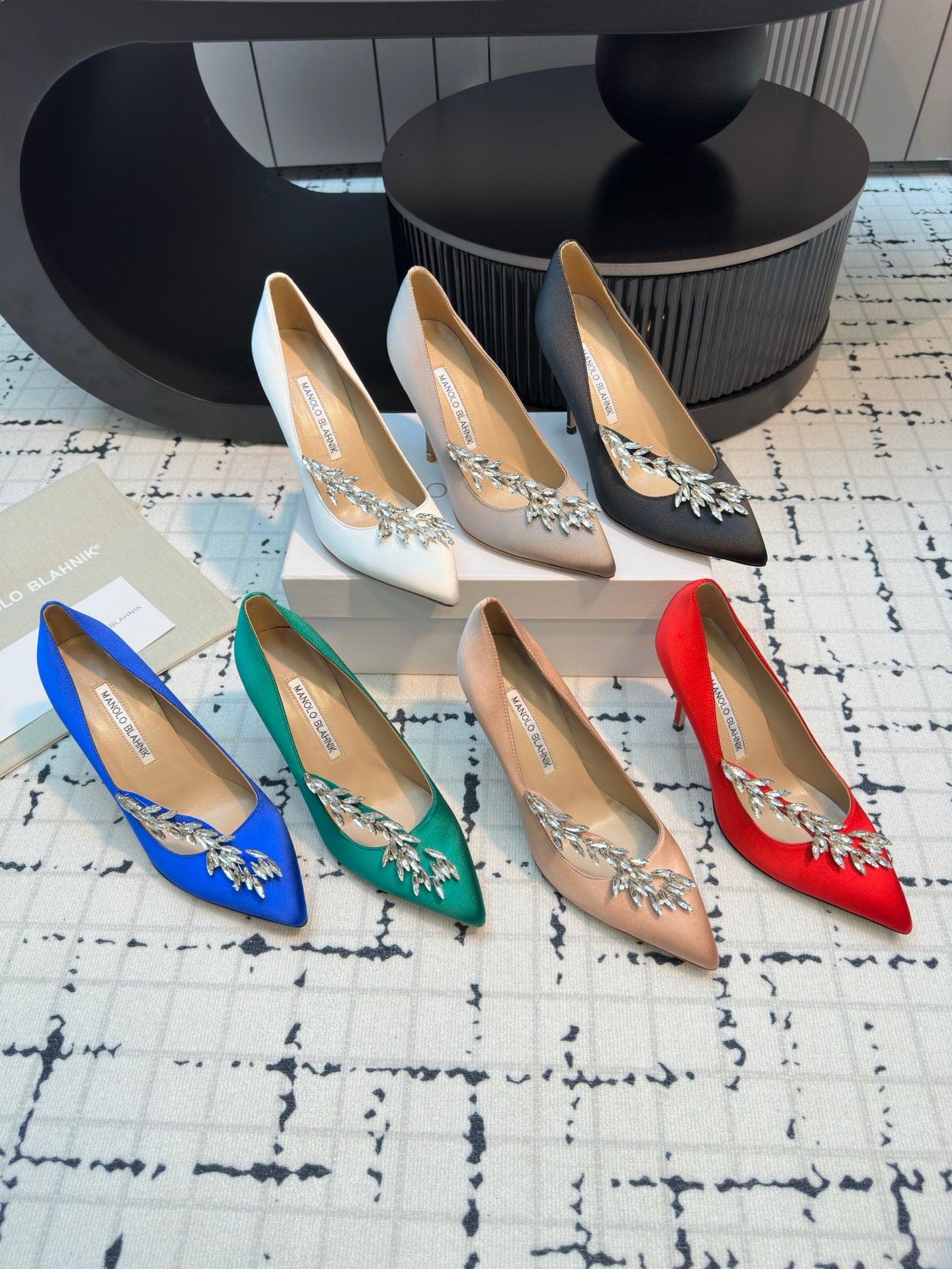 Manolo Blahnik-2024 高跟鞋 集合圖