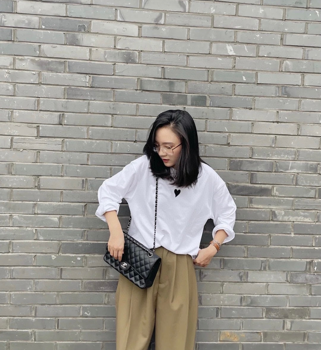 小香家-「Classic Flap」經典口蓋包魚子醬黑色 中號