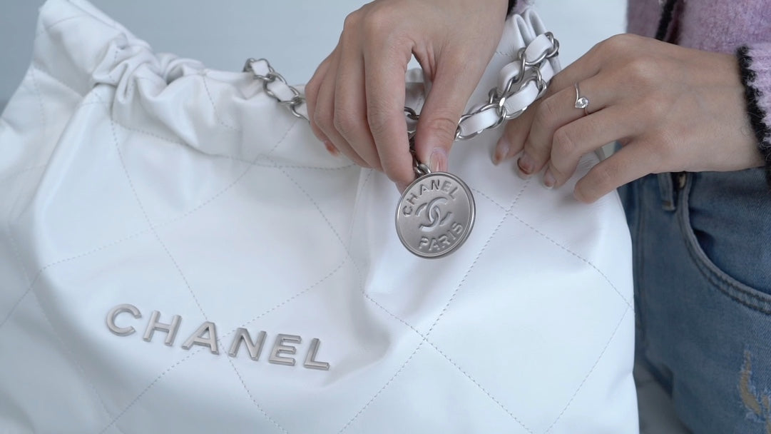 小香家-Chanel 22號手袋 橫版 白銀色