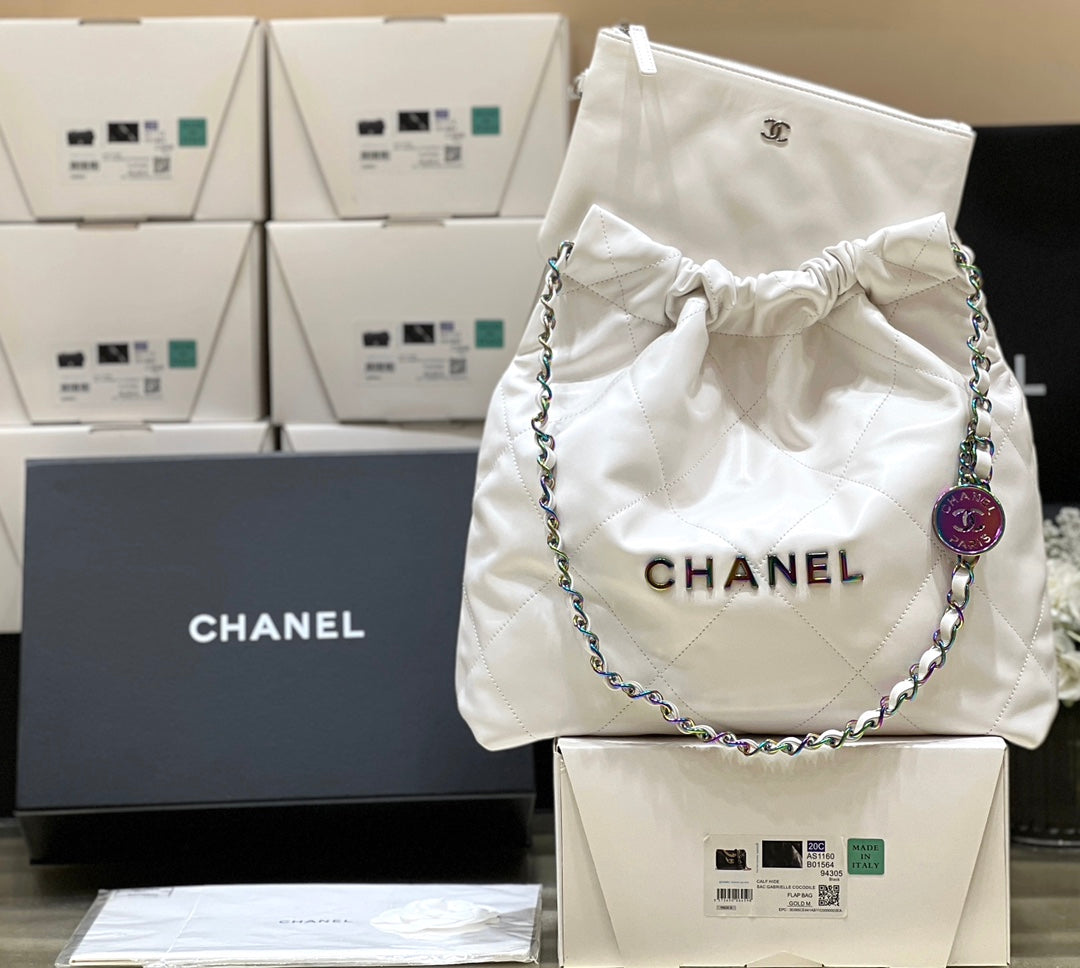 小香風-早春新款Chanel 22號手袋 白色小號