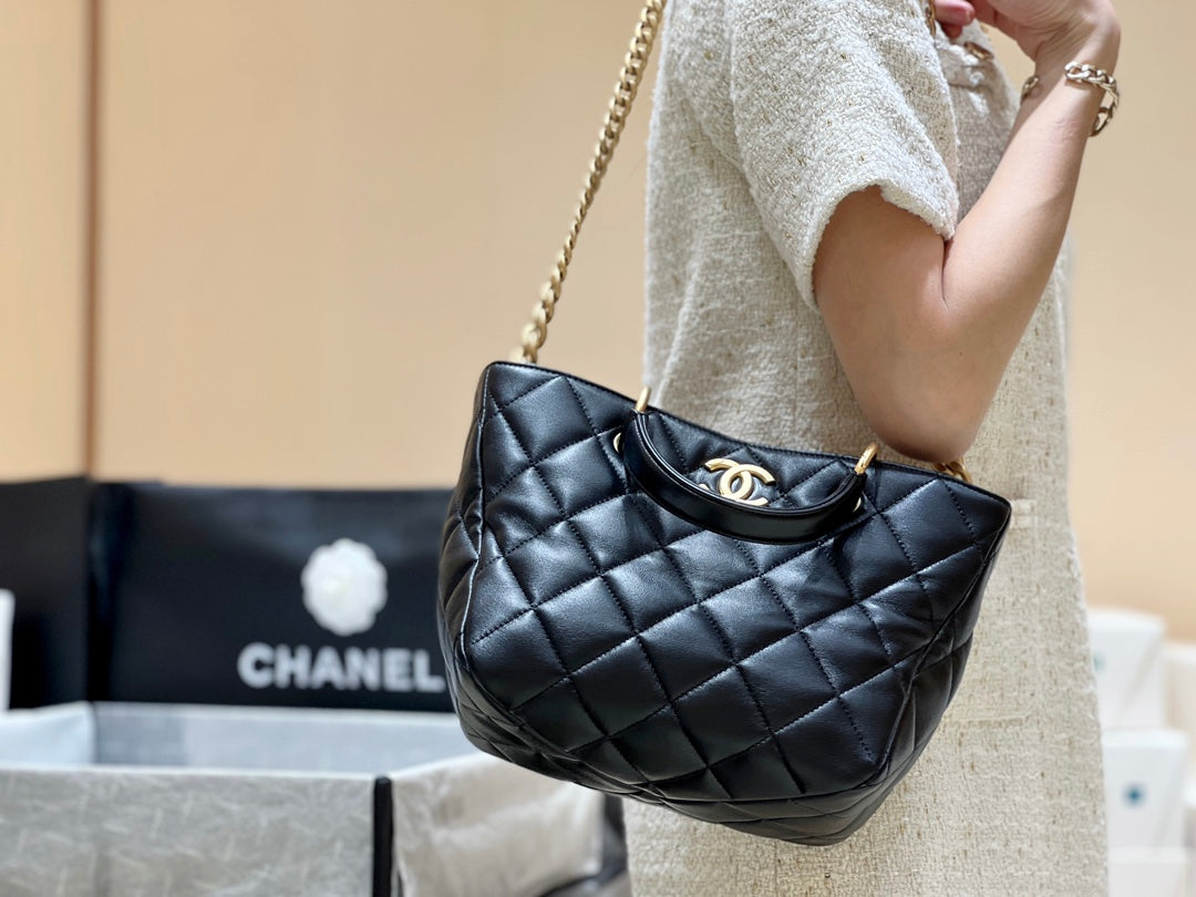 小香家-Chanel 23B 羊皮菜籃子tote斜背包/手提包 黑色