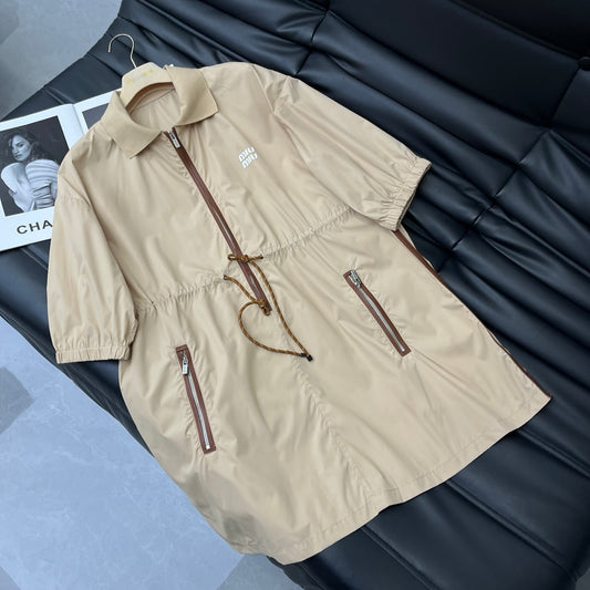 穆M家-2404 24新品上架薄款尼龍拉鍊連身裙 卡其色