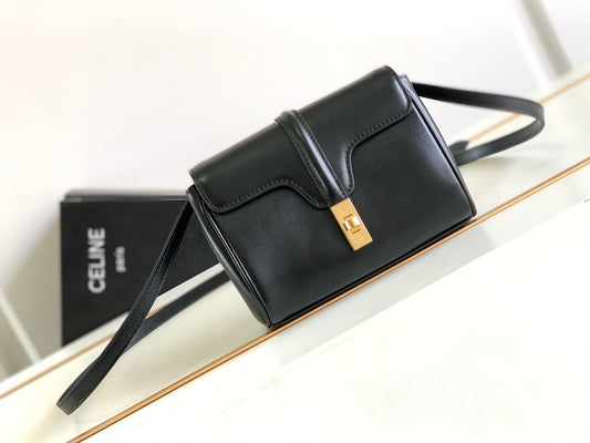 賽C家-2023春季新款 mini soft 16 粒面牛皮革手袋 黑色