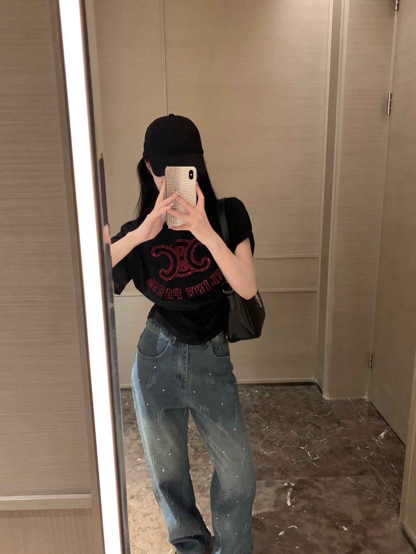 賽C家-2403 燙鑽短袖Tee 黑色