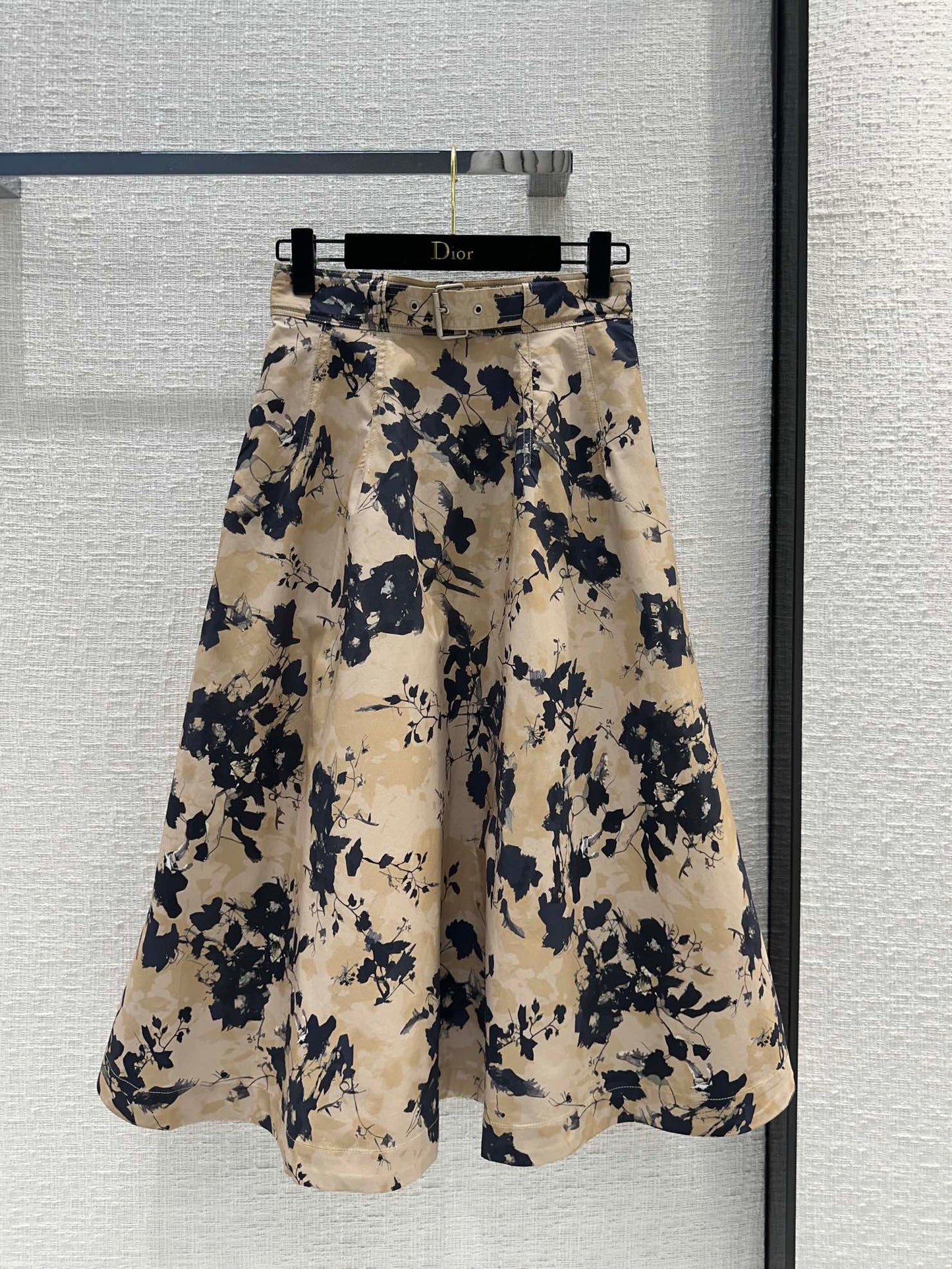 迪D家-2403 新品黑色花卉卡其半身裙