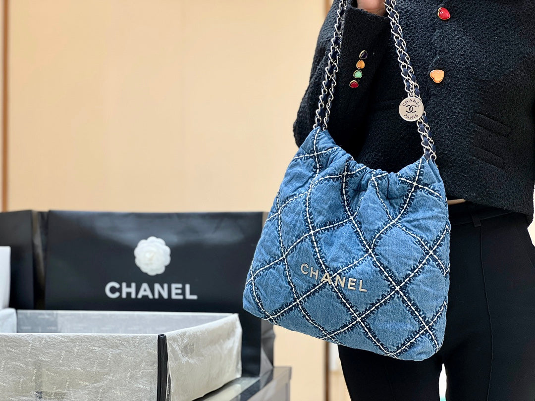 小香家-春夏新款 Chanel 22號手袋 菱格紋縫線牛仔布
