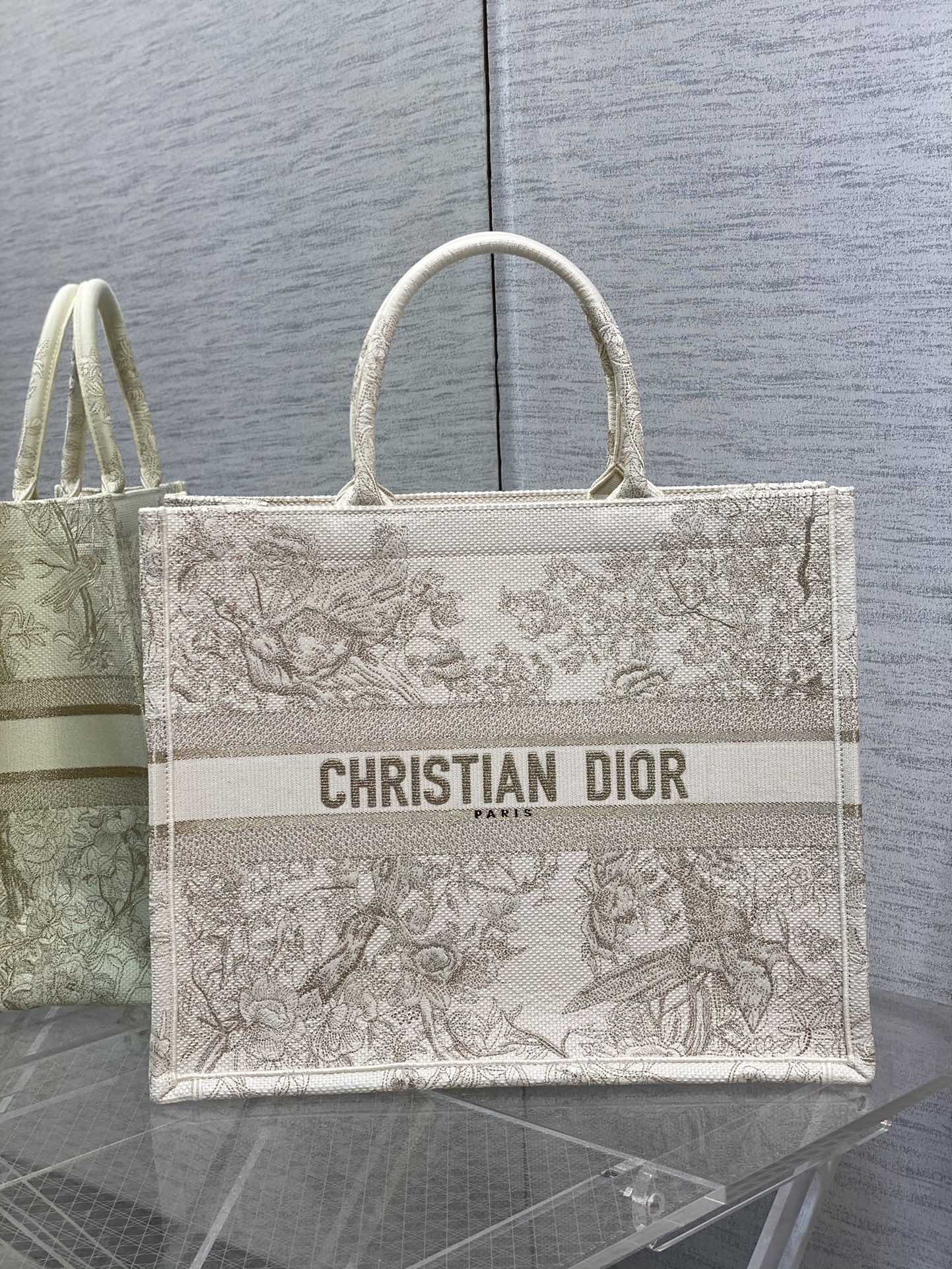迪D家-BookTote 刺繡手袋 金絲喜鵲冬日花園系列 42x18x35cm