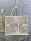 迪D家-BookTote 刺繡手袋 金絲喜鵲冬日花園系列 42x18x35cm