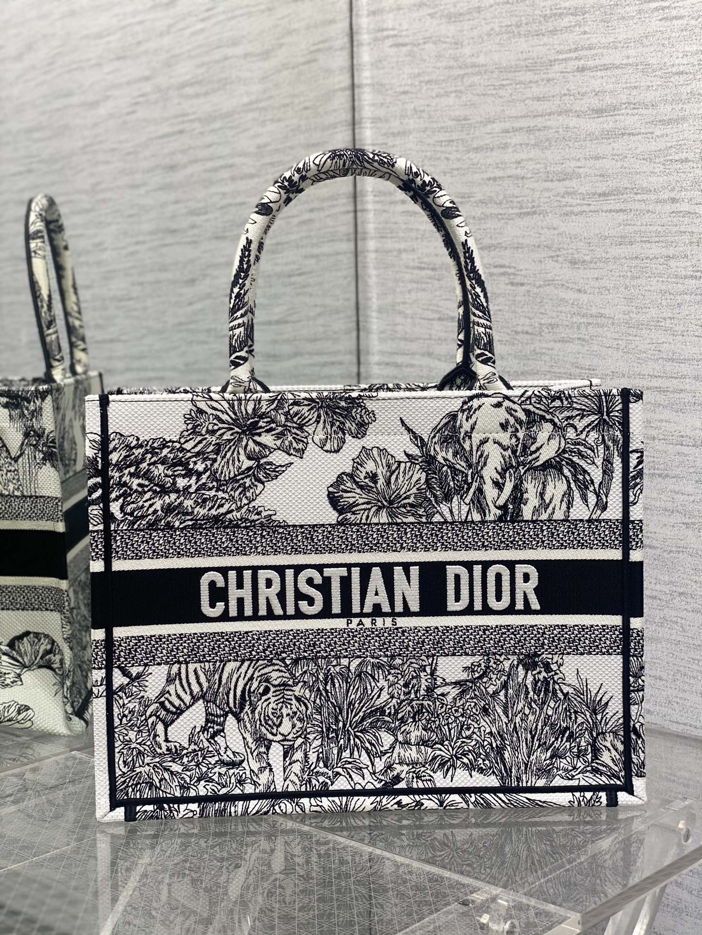 迪D家-Book Tote 2023春夏系列 老虎刺繡 白色 中號