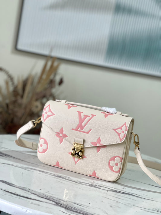 M45773 路L家-Pochette Metis 手袋 大號 奶油白