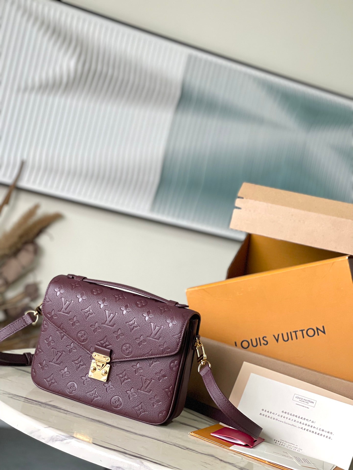 M46613 路L家-Pochette Metis 經典花紋牛皮 酒紅色