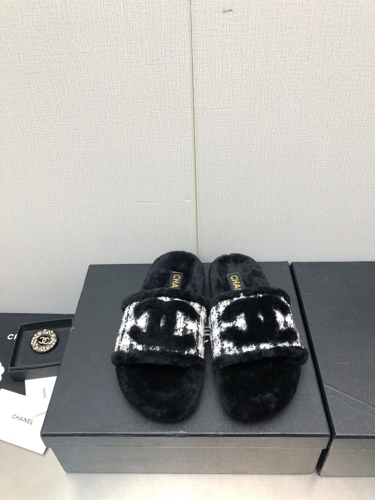 小香家-2023秋冬新款 羊毛格紋拖鞋 白色