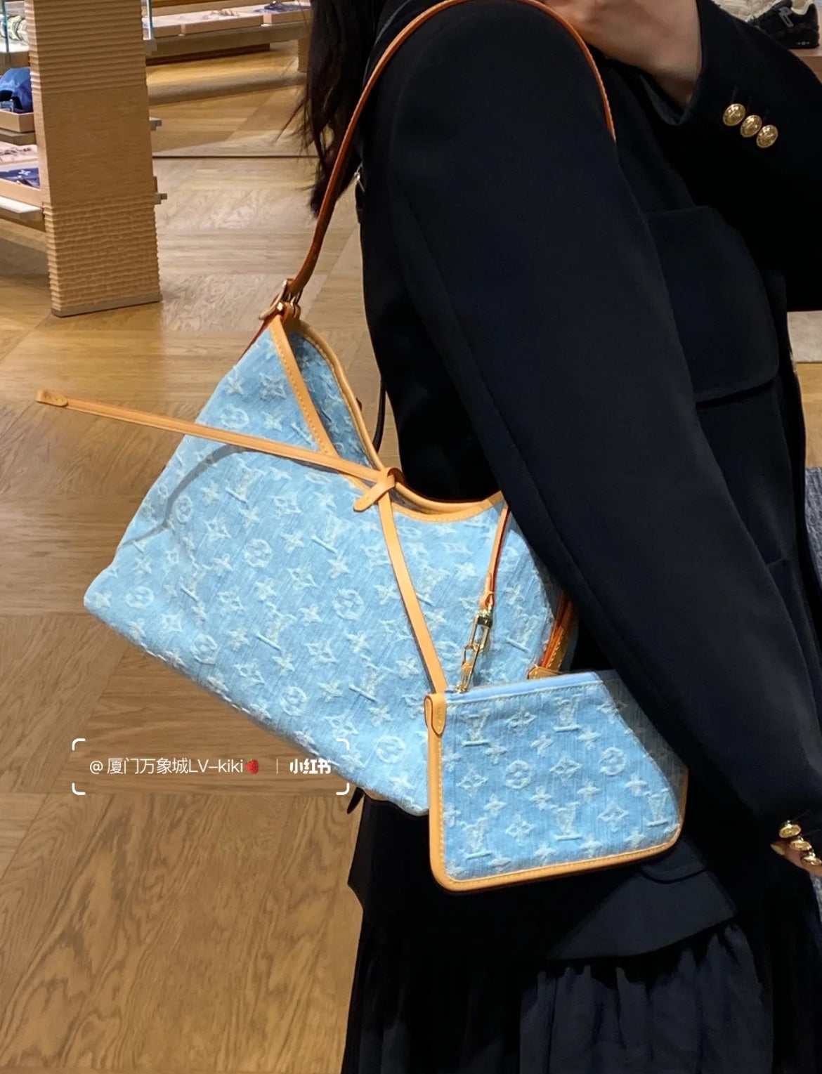 M11462 路L家-Carryall小號肩背包 牛仔藍