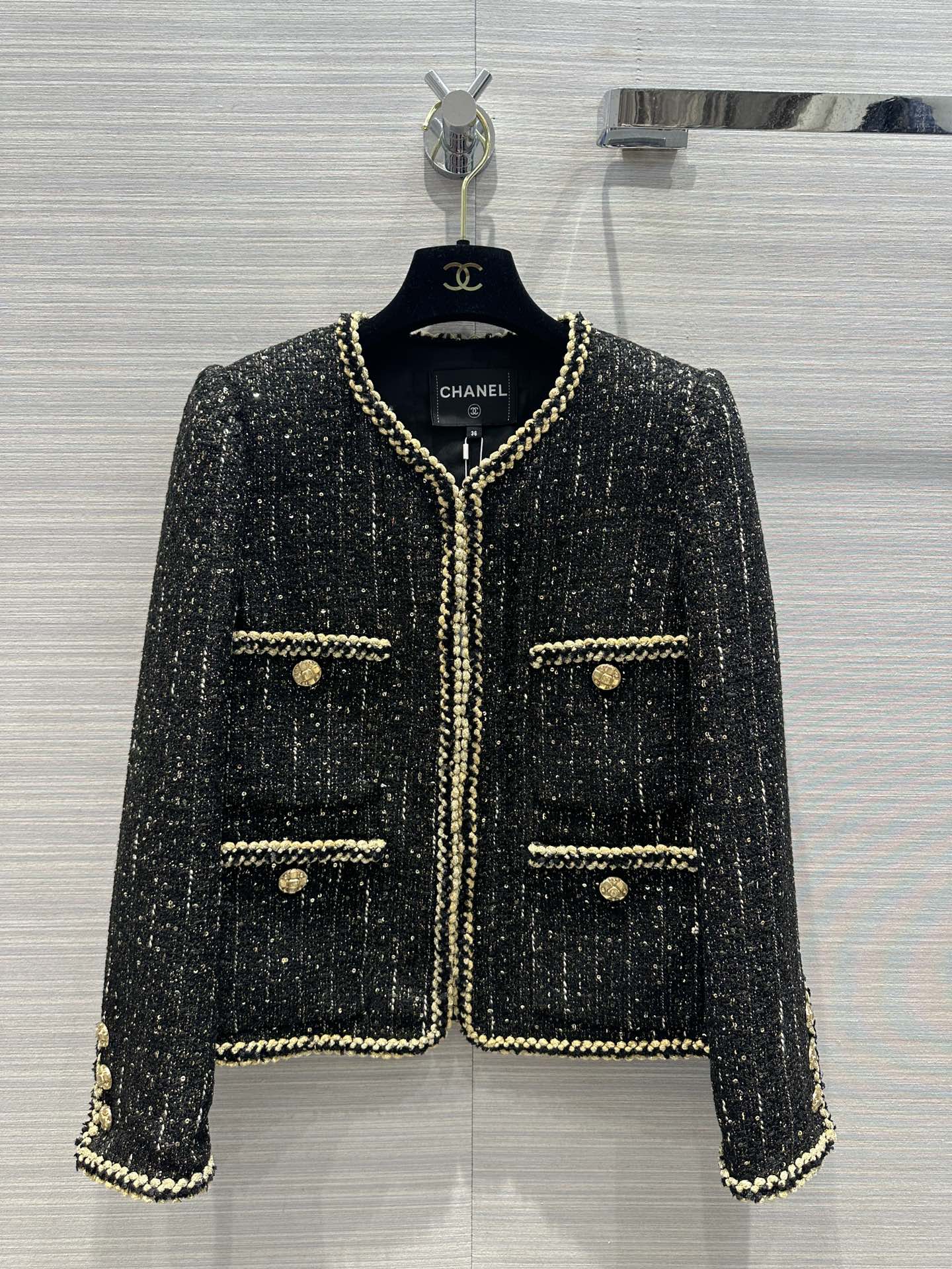 小香家-2403 滿天星重工金屬感雙色手工編織帶黑金外套