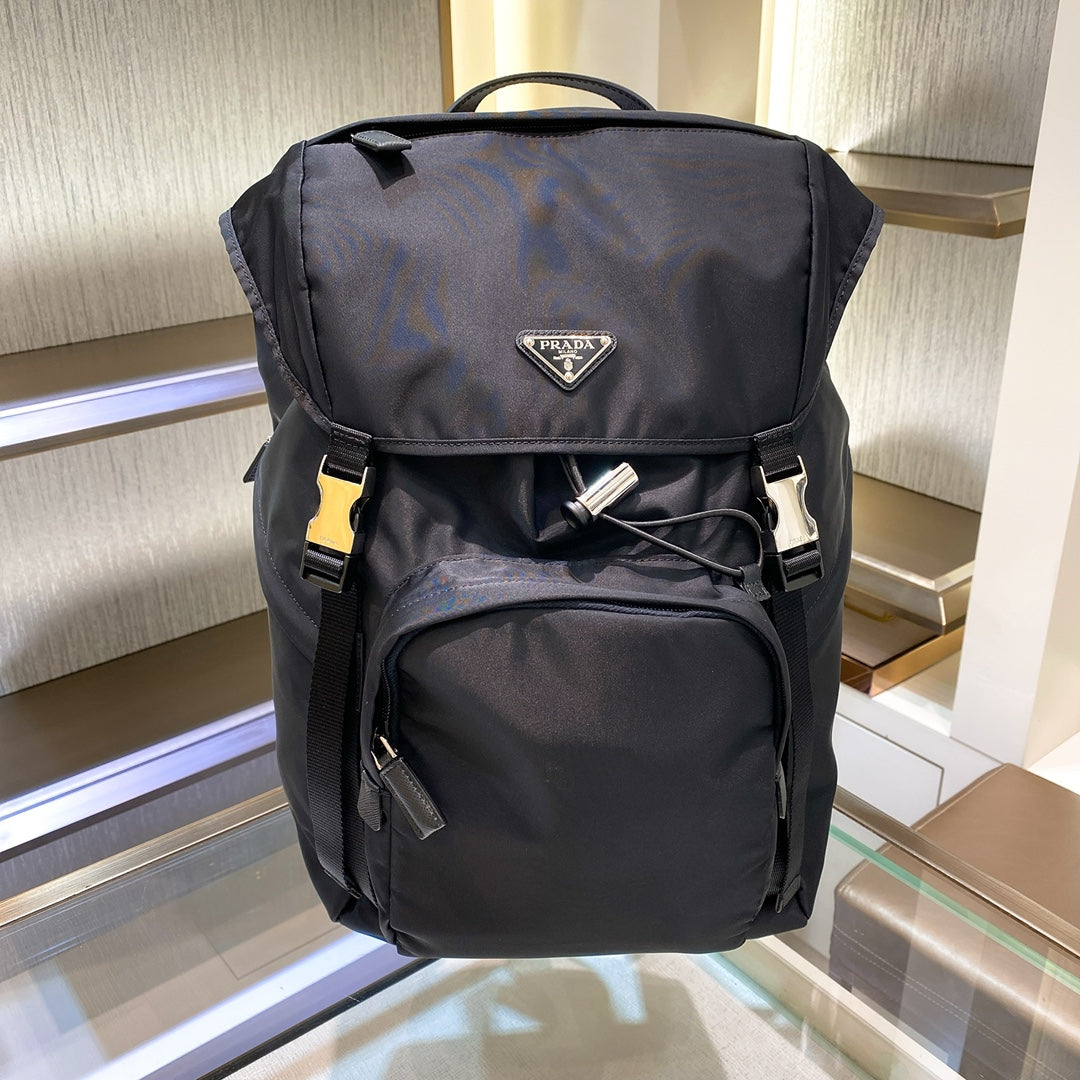 普P家-2VZ135 雙肩包 黑色