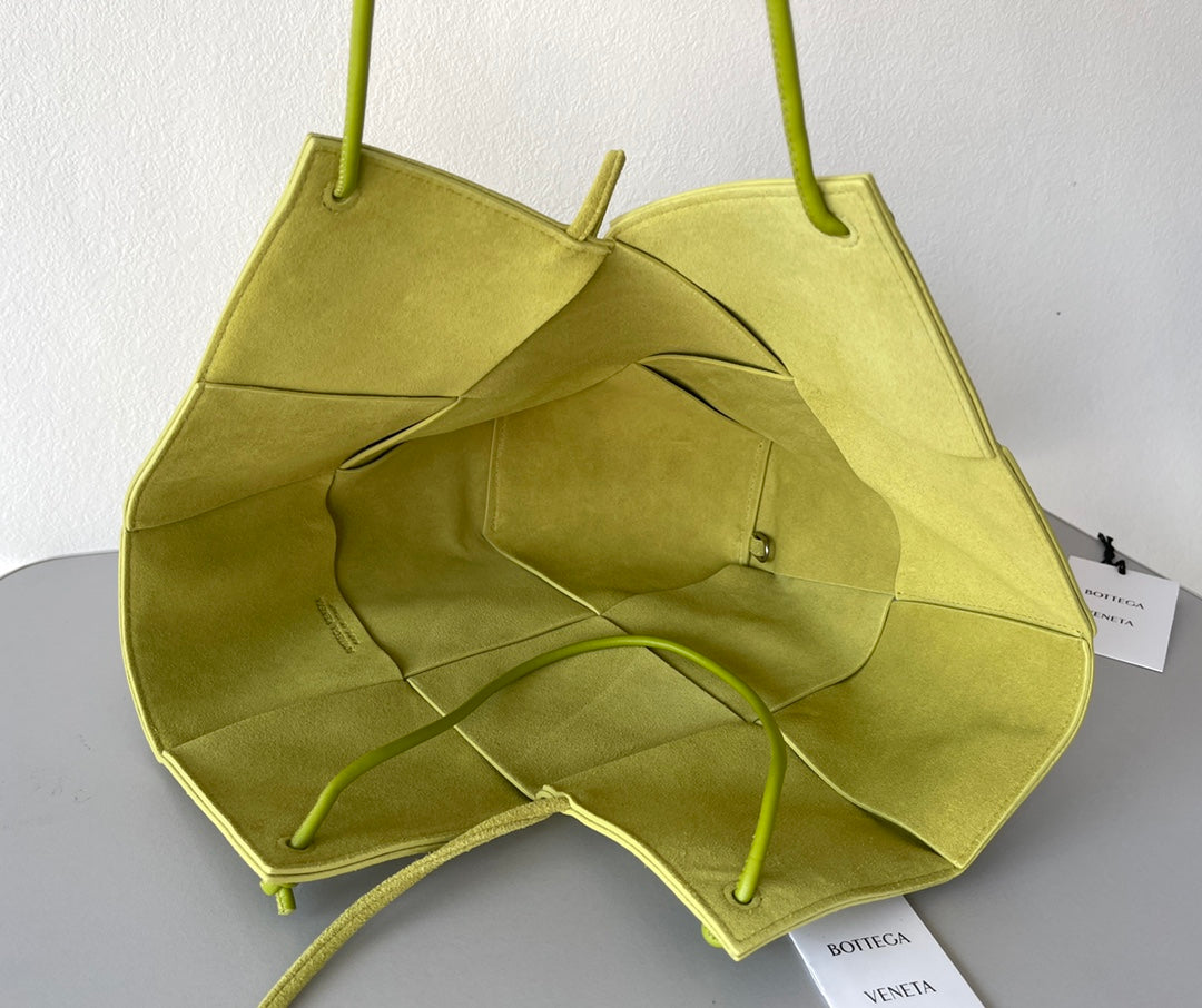 B編織-大塊編織愛心麂皮tote