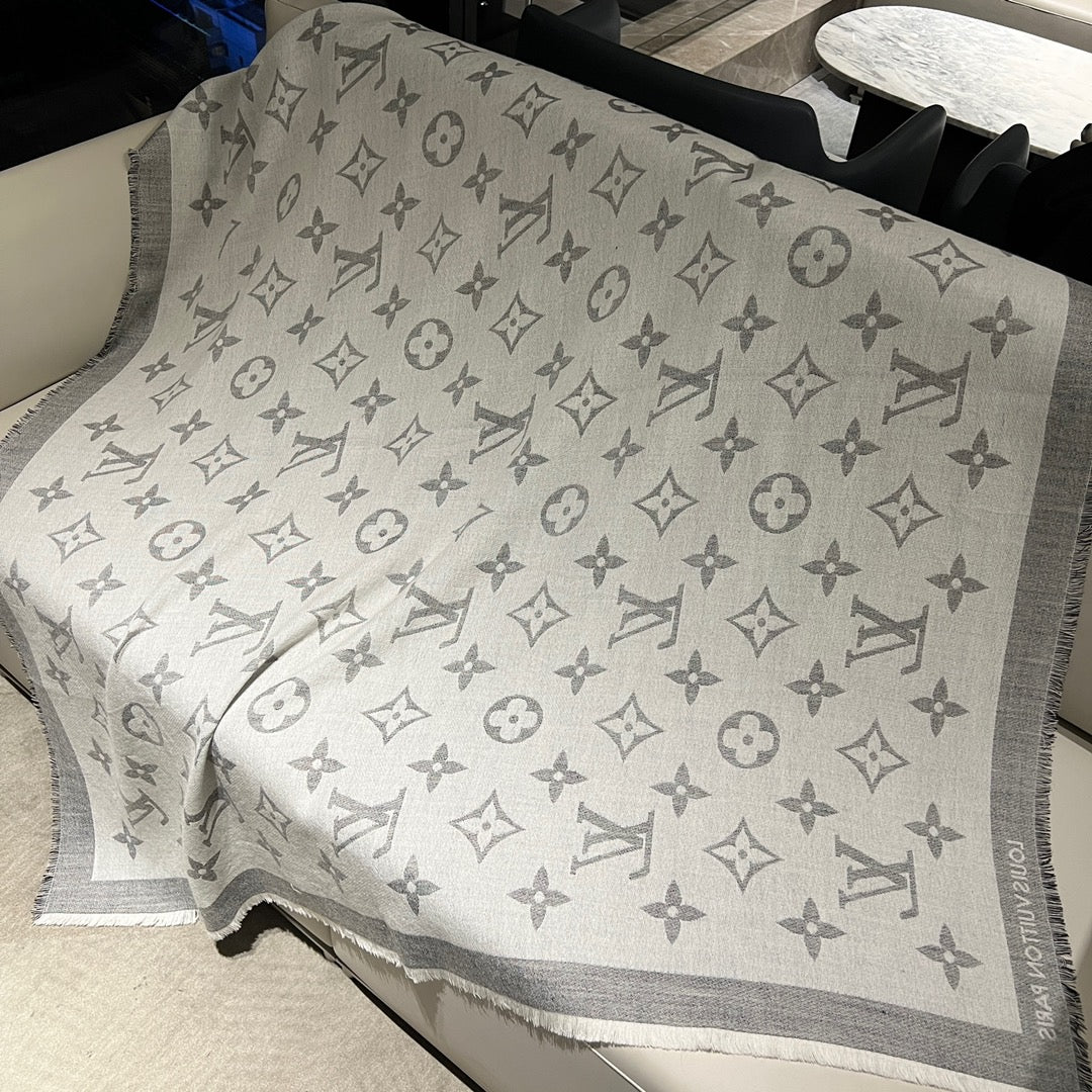路L家-雙面大字母披肩灰色 140x140cm  30%真絲70%羊絨