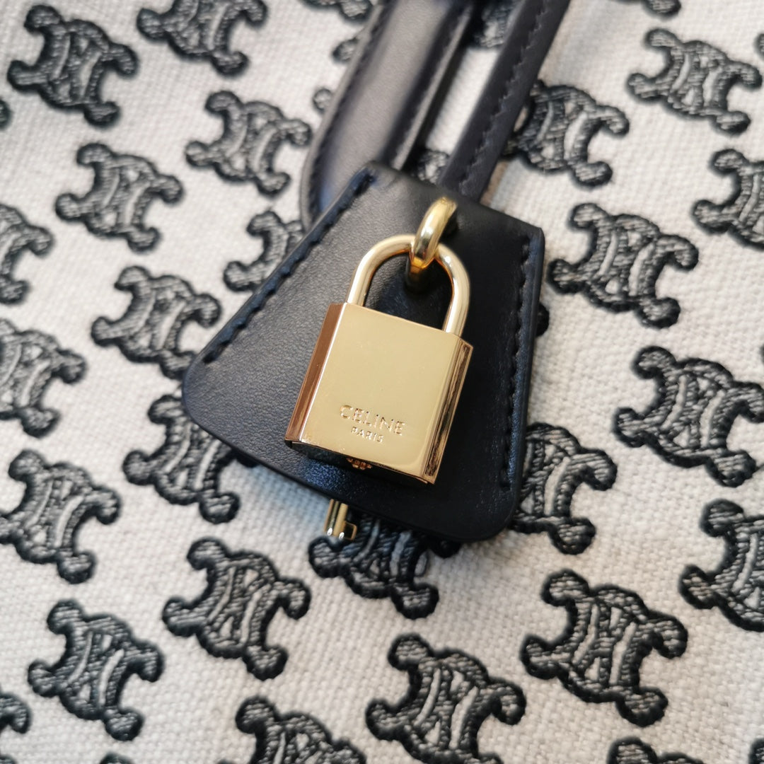 賽C家-CABAS TRIOMPHE 刺繡皮革手袋 MINI